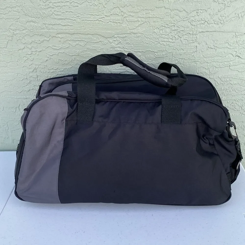 Nike Seal Legacy Duffle Bag